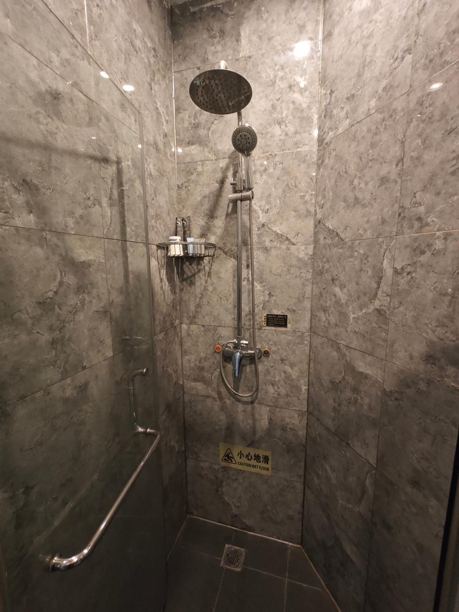 Hotel Huiqing Garden Bussiness