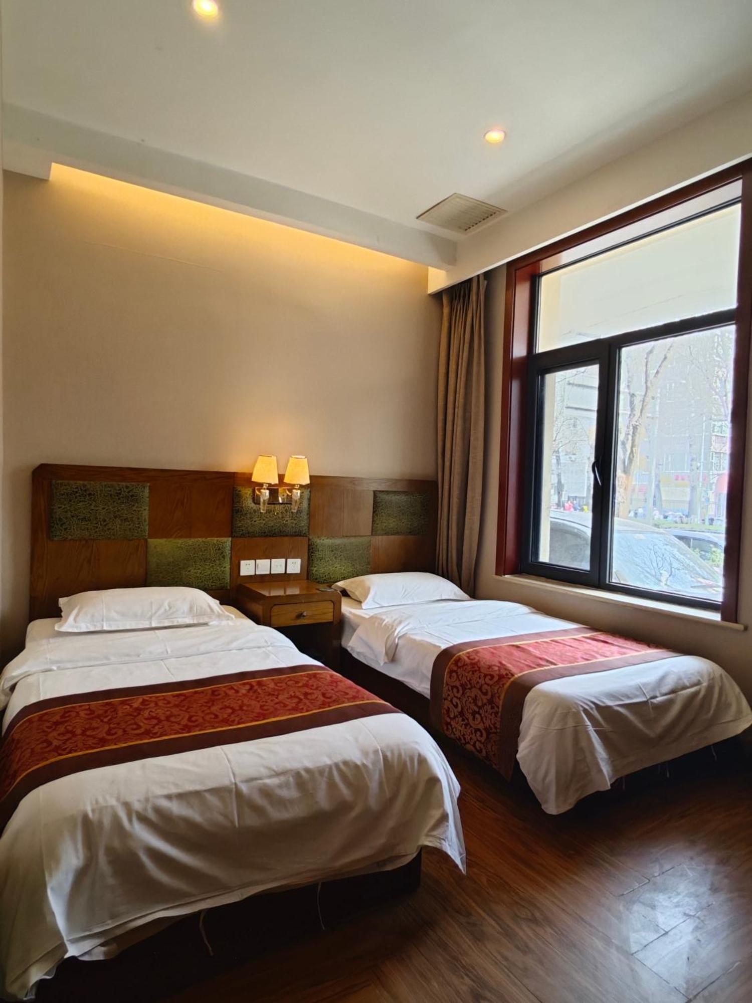 Huiqing Garden Bussiness 2* Beijing